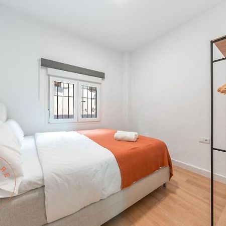 Cosy Apartment With Patio In Malaga - Tcm Bagian luar foto