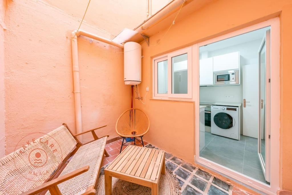 Cosy Apartment With Patio In Malaga - Tcm Bagian luar foto
